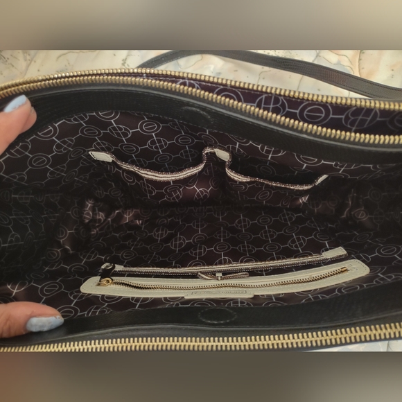 Henri Bendel: Black Reptile Embossed Crossbody Satchel Bag, in good condition! - Picture 5 of 8